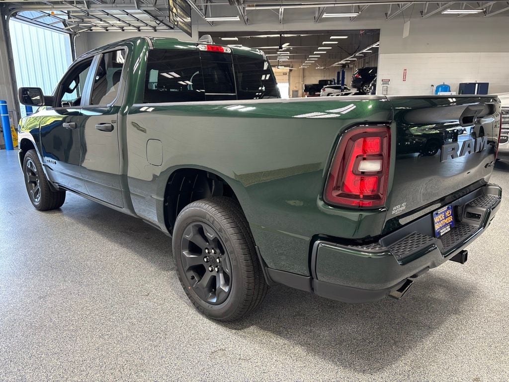 2026 RAM 1500 RAM 1500 EXPRESS QUAD CAB 4X4 6'4' BOX