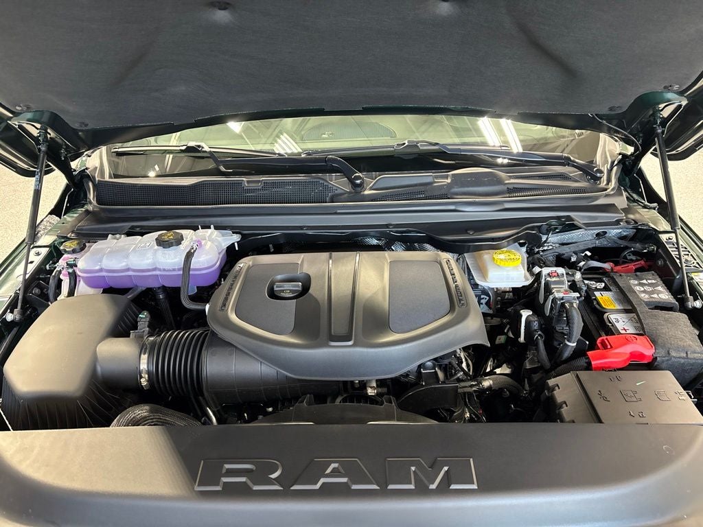 2026 RAM 1500 RAM 1500 EXPRESS QUAD CAB 4X4 6'4' BOX