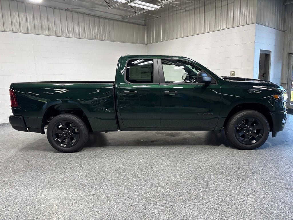2026 RAM 1500 RAM 1500 EXPRESS QUAD CAB 4X4 6'4' BOX