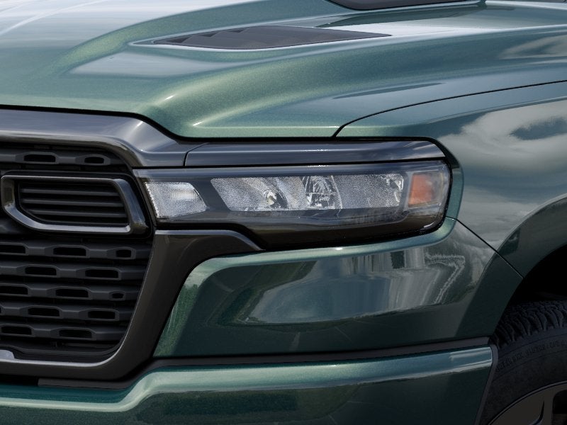 2026 RAM 1500 RAM 1500 EXPRESS QUAD CAB 4X4 6'4' BOX