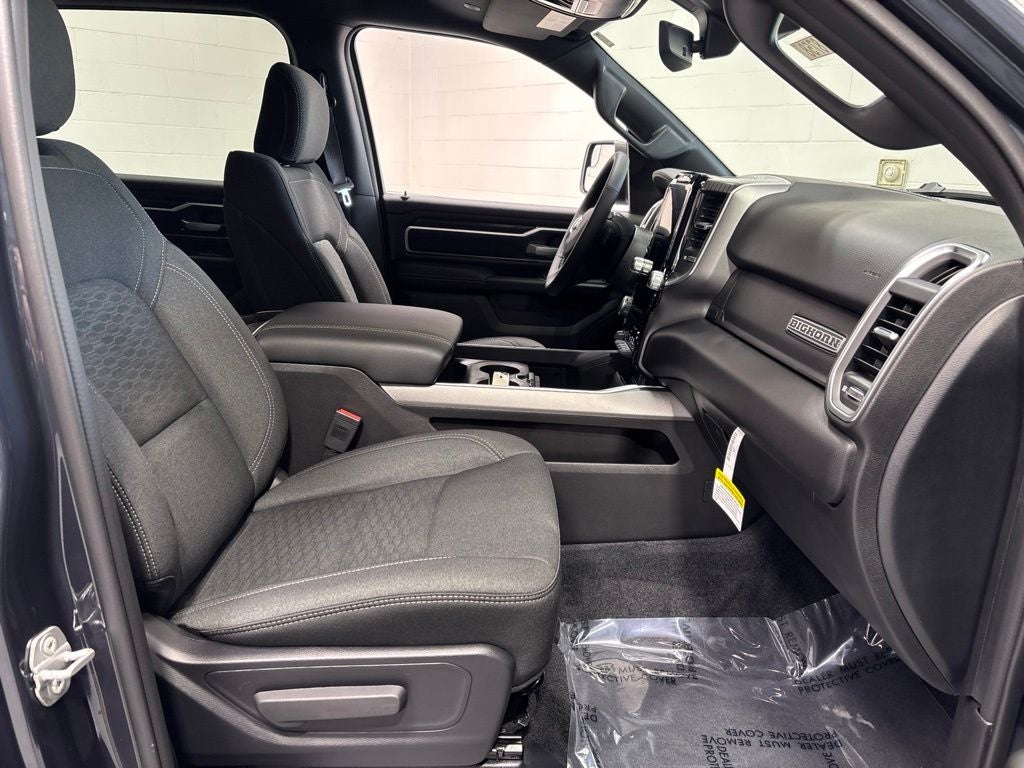 2027 RAM 1500 RAM 1500 BIG HORN CREW CAB 4X4 5'7' BOX