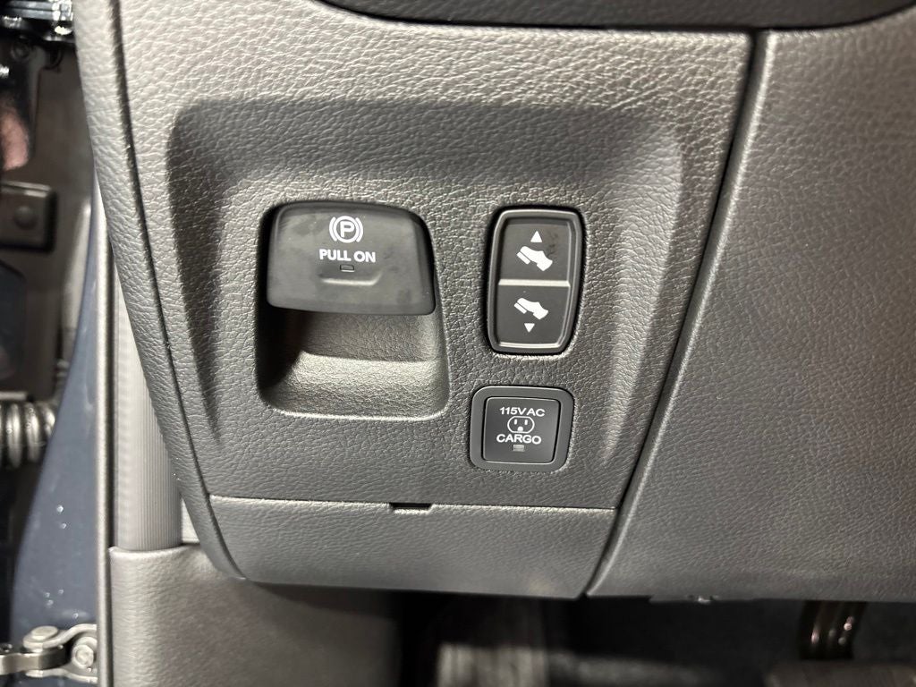 2027 RAM 1500 RAM 1500 BIG HORN CREW CAB 4X4 5'7' BOX