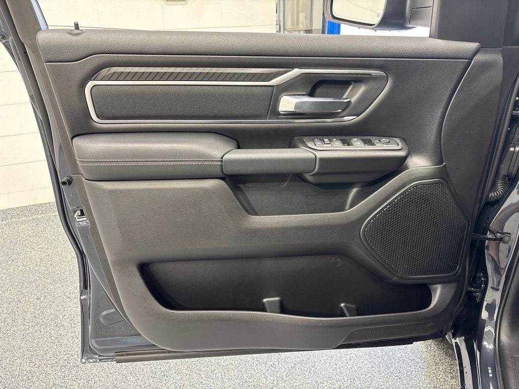 2027 RAM 1500 RAM 1500 BIG HORN CREW CAB 4X4 5'7' BOX
