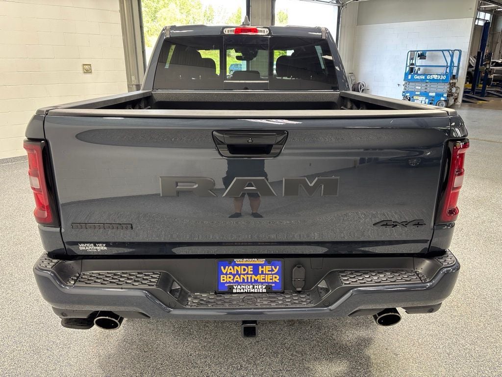 2027 RAM 1500 RAM 1500 BIG HORN CREW CAB 4X4 5'7' BOX