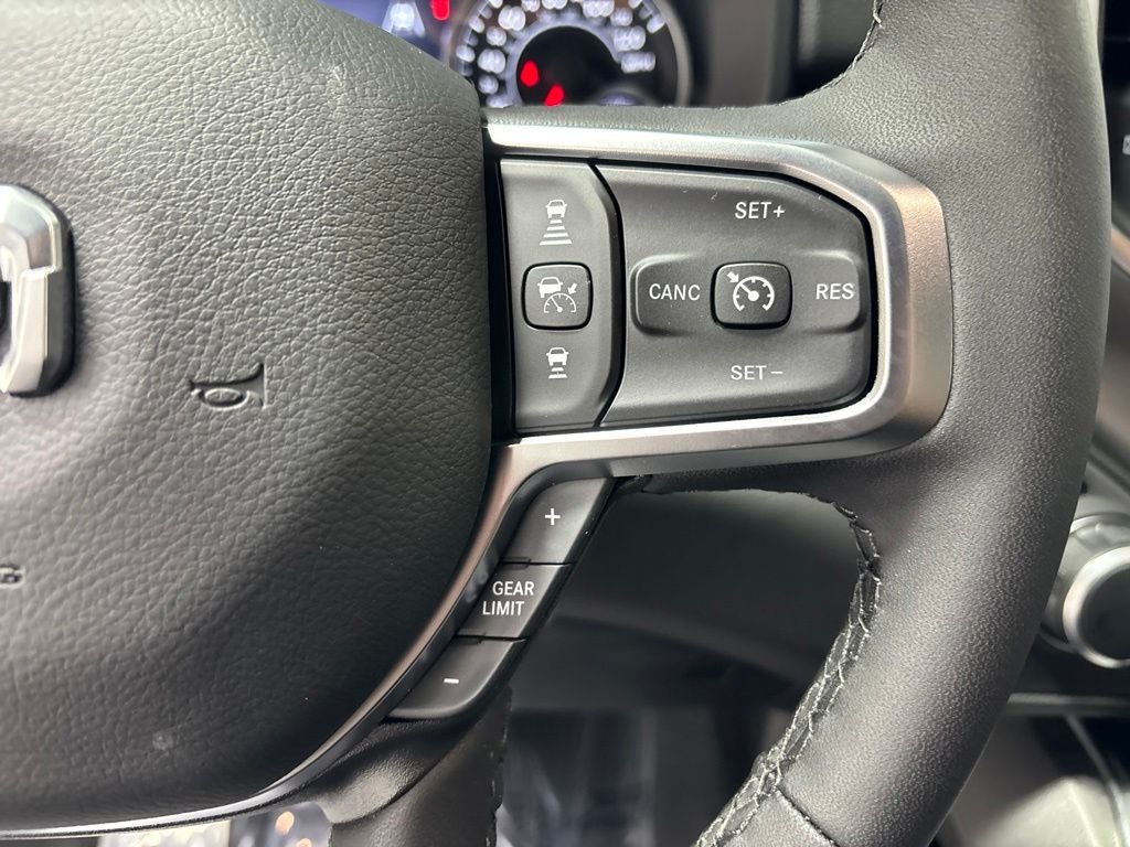 2027 RAM 1500 RAM 1500 BIG HORN CREW CAB 4X4 5'7' BOX