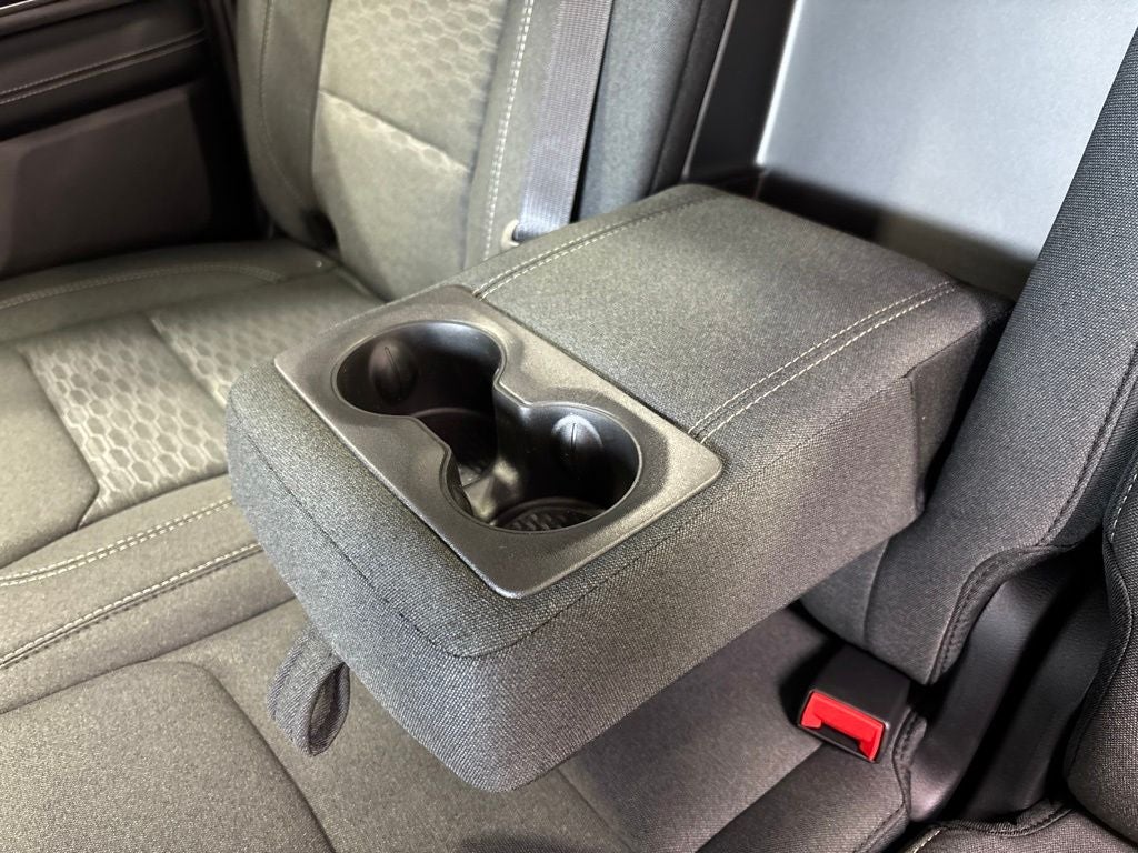 2027 RAM 1500 RAM 1500 BIG HORN CREW CAB 4X4 5'7' BOX