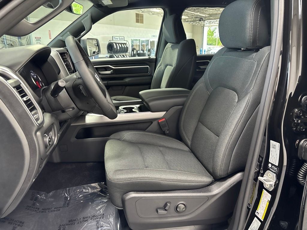 2027 RAM 1500 RAM 1500 BIG HORN CREW CAB 4X4 5'7' BOX