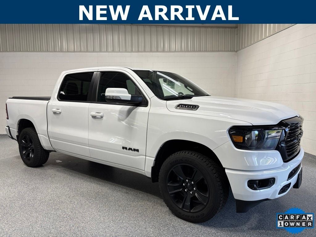 2020 RAM 1500 Big Horn Crew Cab 4x4 5'7' Box