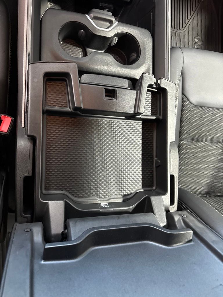 2020 RAM 1500 Big Horn Crew Cab 4x4 5'7' Box