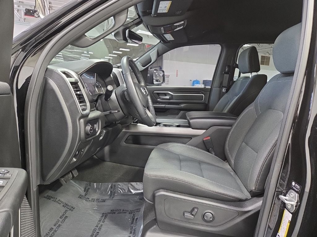 2023 RAM 1500 Big Horn Crew Cab 4x4 5'7' Box