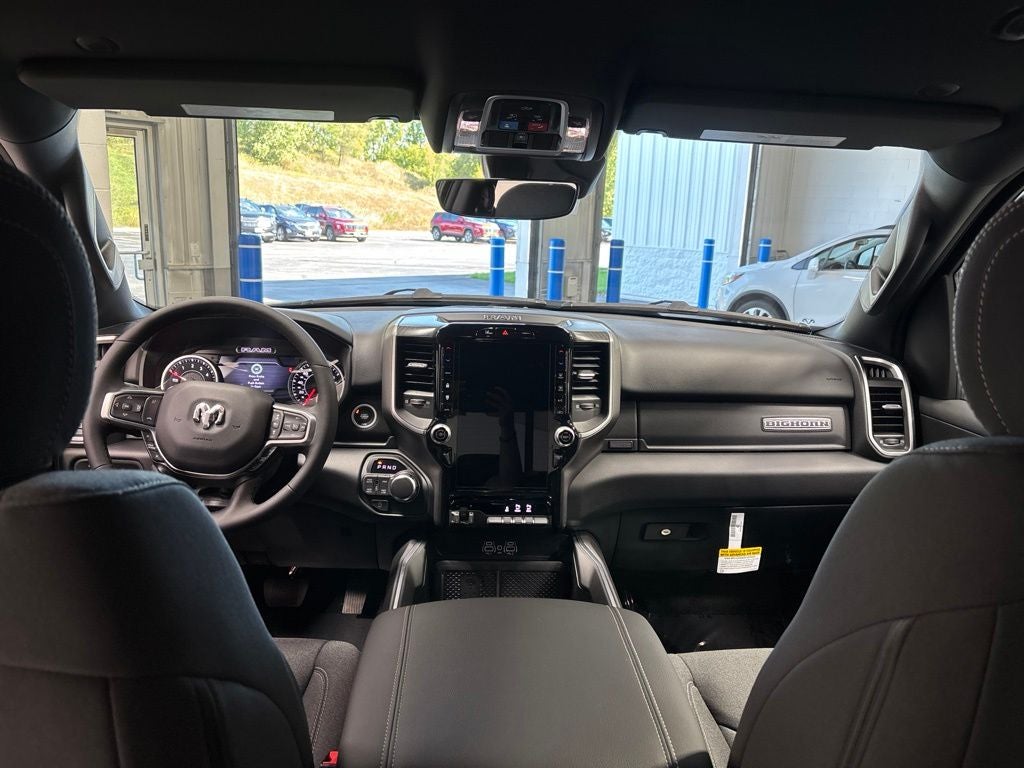 2027 RAM 1500 RAM 1500 BIG HORN CREW CAB 4X4 5'7' BOX
