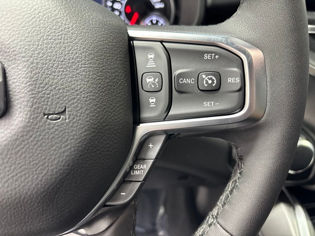 2027 RAM 1500 RAM 1500 BIG HORN CREW CAB 4X4 5'7' BOX