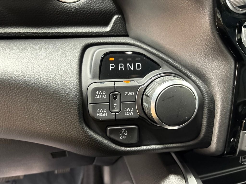 2027 RAM 1500 RAM 1500 BIG HORN CREW CAB 4X4 5'7' BOX