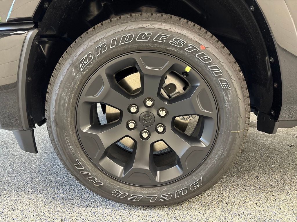 2027 RAM 1500 RAM 1500 BIG HORN CREW CAB 4X4 5'7' BOX