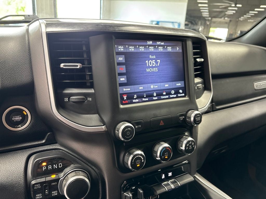 2020 RAM 1500 Big Horn Crew Cab 4x4 5'7' Box