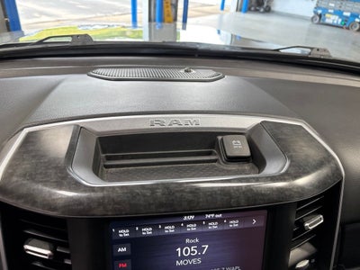 2020 RAM 1500 Big Horn Crew Cab 4x4 5'7' Box