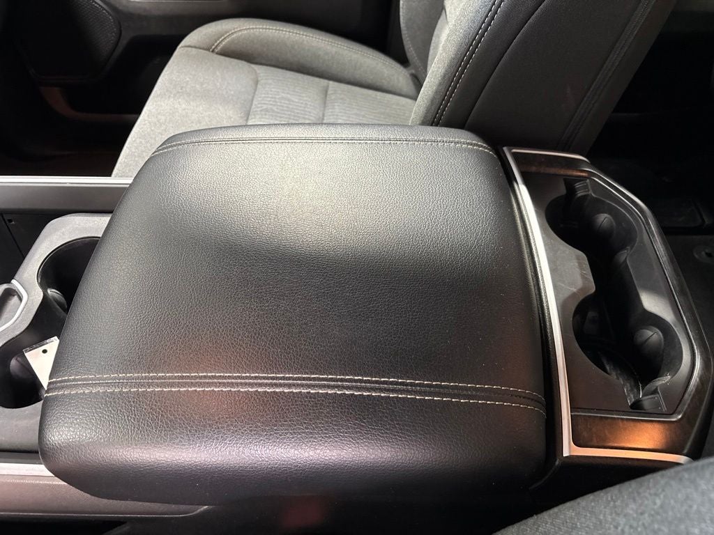 2020 RAM 1500 Big Horn Crew Cab 4x4 5'7' Box