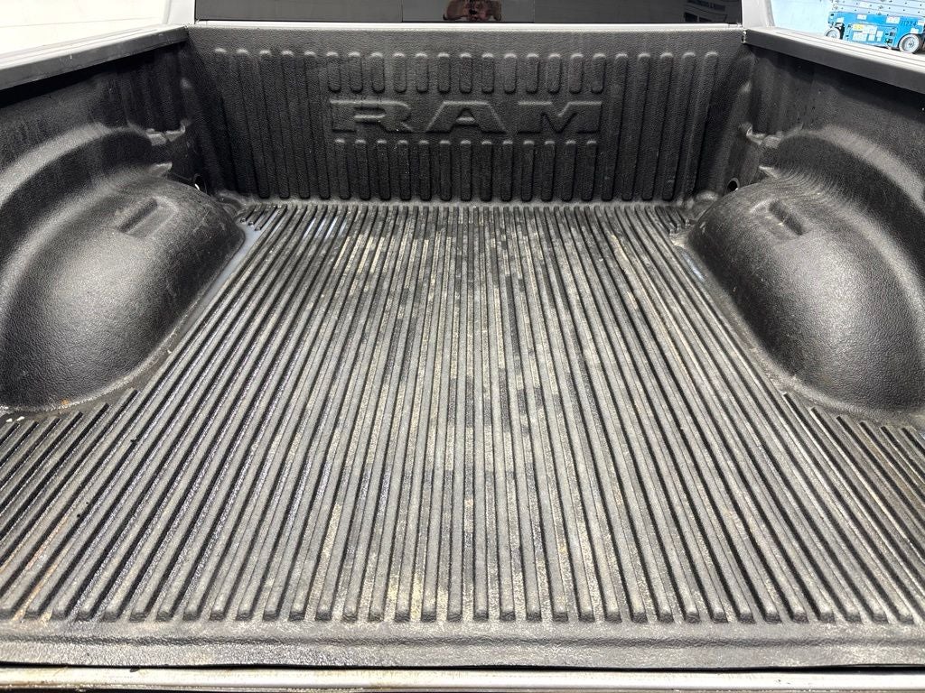 2020 RAM 1500 Big Horn Crew Cab 4x4 5'7' Box