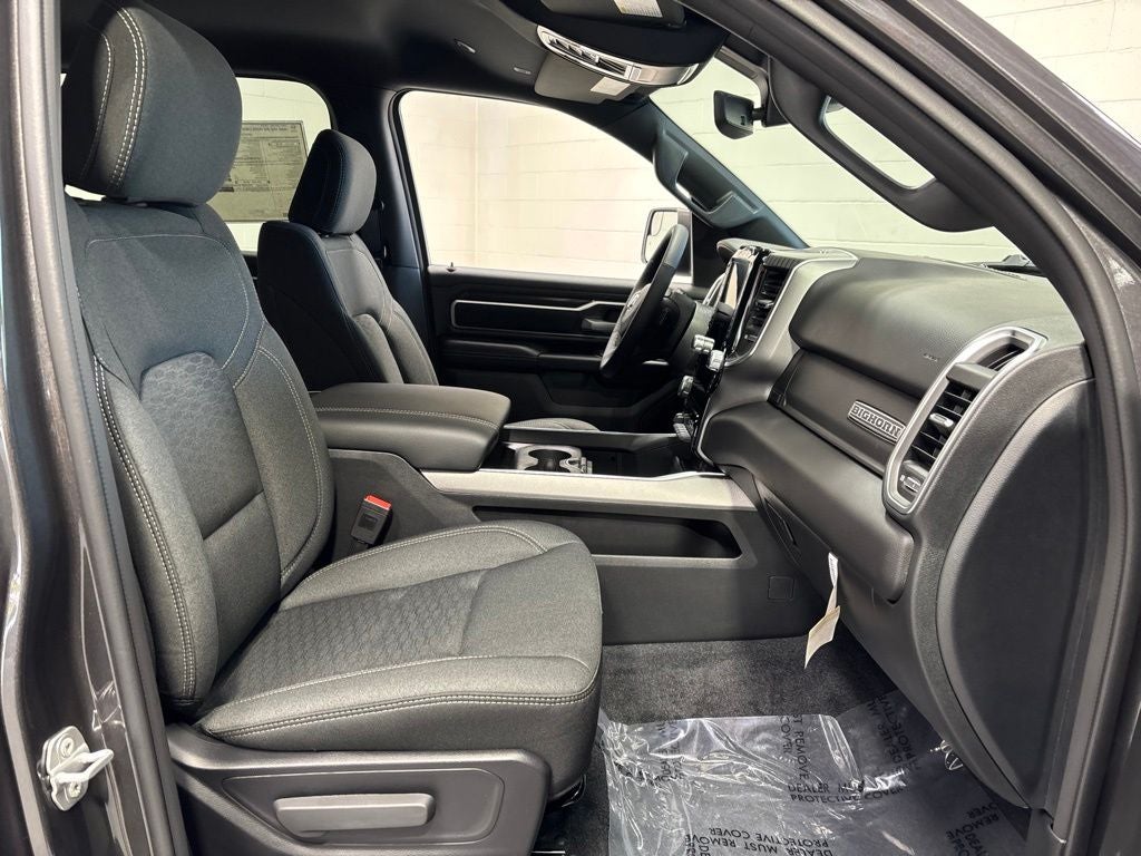 2027 RAM 1500 RAM 1500 BIG HORN CREW CAB 4X4 5'7' BOX