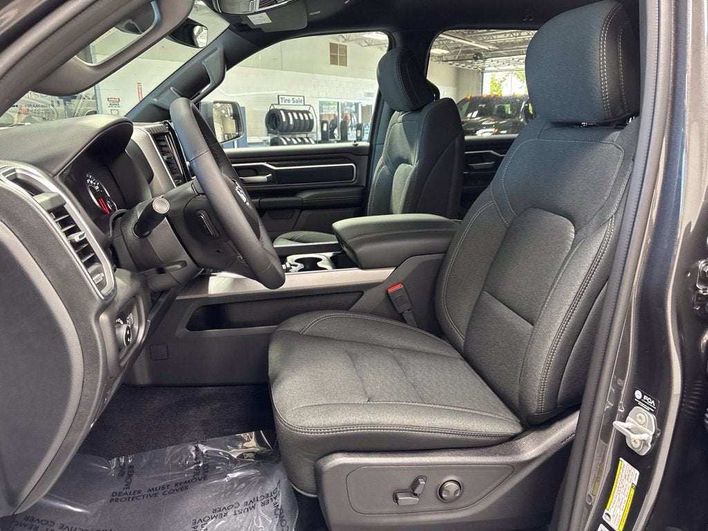 2027 RAM 1500 RAM 1500 BIG HORN CREW CAB 4X4 5'7' BOX
