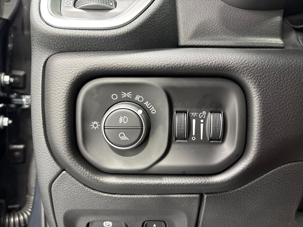 2027 RAM 1500 RAM 1500 BIG HORN CREW CAB 4X4 5'7' BOX