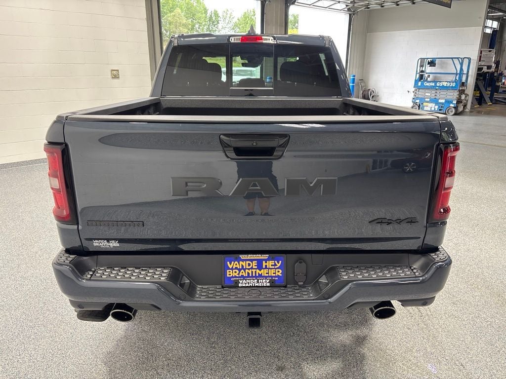 2027 RAM 1500 RAM 1500 BIG HORN CREW CAB 4X4 5'7' BOX
