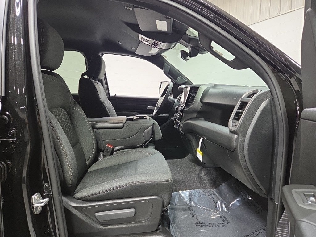 2026 RAM 1500 RAM 1500 WARLOCK CREW CAB 4X4 5'7' BOX