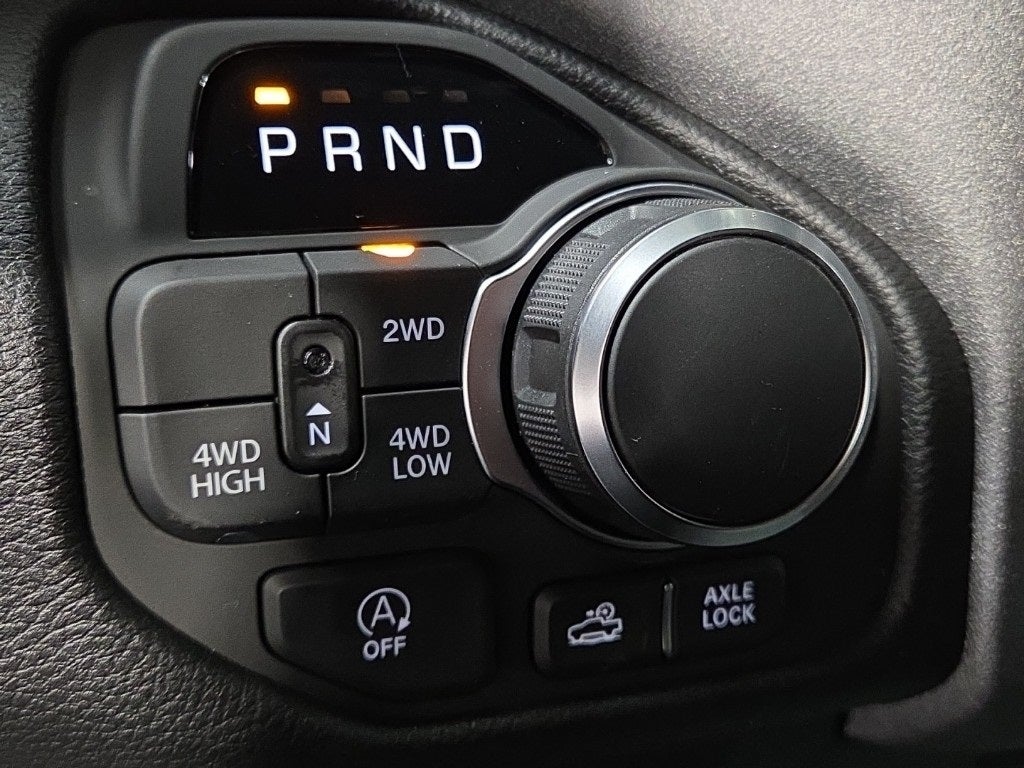 2026 RAM 1500 RAM 1500 WARLOCK CREW CAB 4X4 5'7' BOX