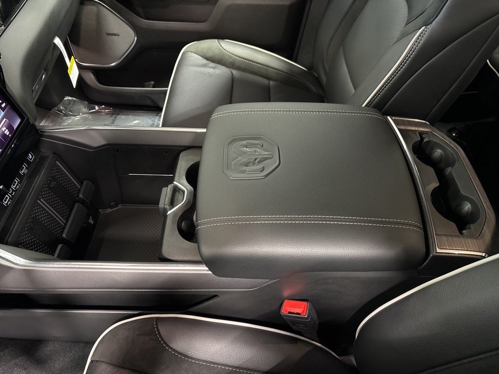 2026 RAM 1500 RAM 1500 LARAMIE CREW CAB 4X4 5'7' BOX