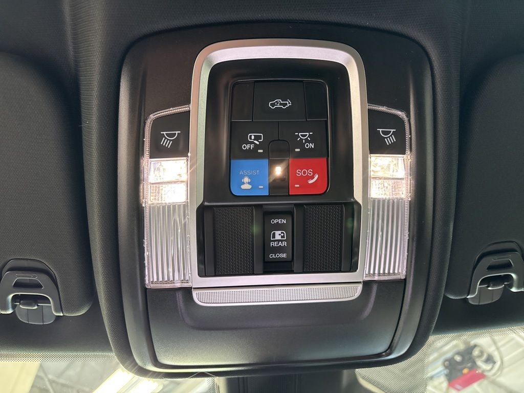 2026 RAM 1500 RAM 1500 LARAMIE CREW CAB 4X4 5'7' BOX