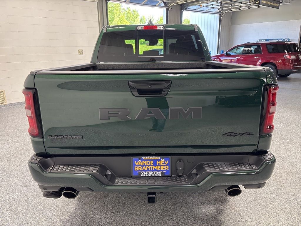 2026 RAM 1500 RAM 1500 LARAMIE CREW CAB 4X4 5'7' BOX