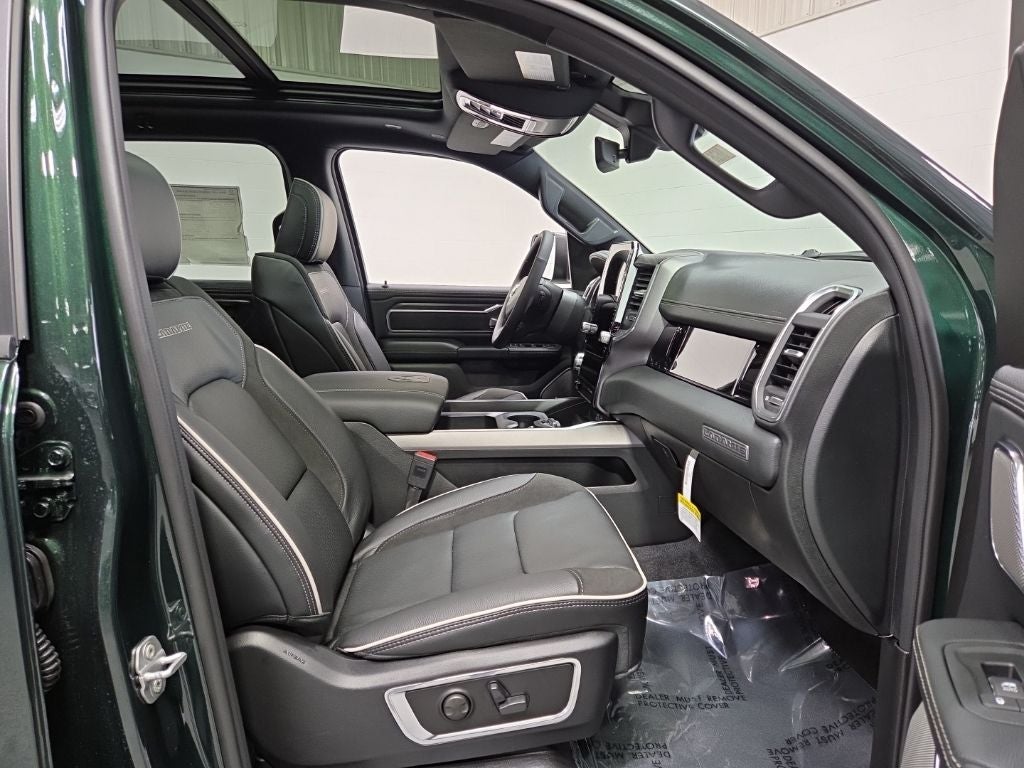 2026 RAM 1500 RAM 1500 LARAMIE CREW CAB 4X4 5'7' BOX