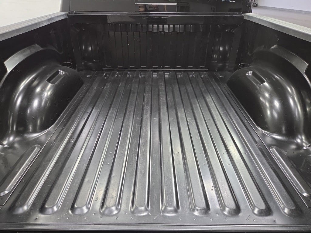 2021 RAM 1500 Laramie Crew Cab 4x4 5'7' Box