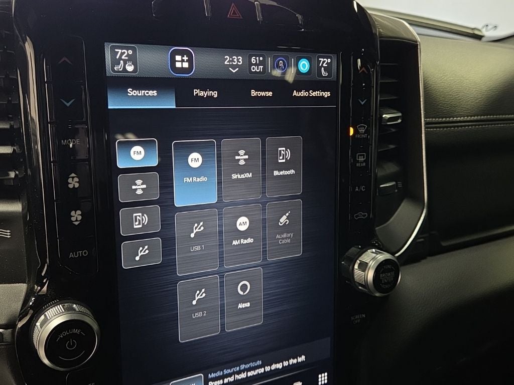 2023 RAM 1500 Laramie Crew Cab 4x4 5'7' Box