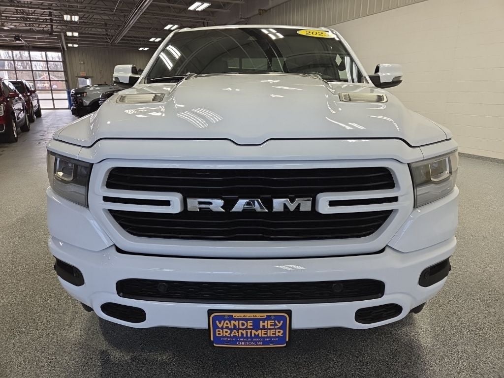 2023 RAM 1500 Laramie Crew Cab 4x4 5'7' Box