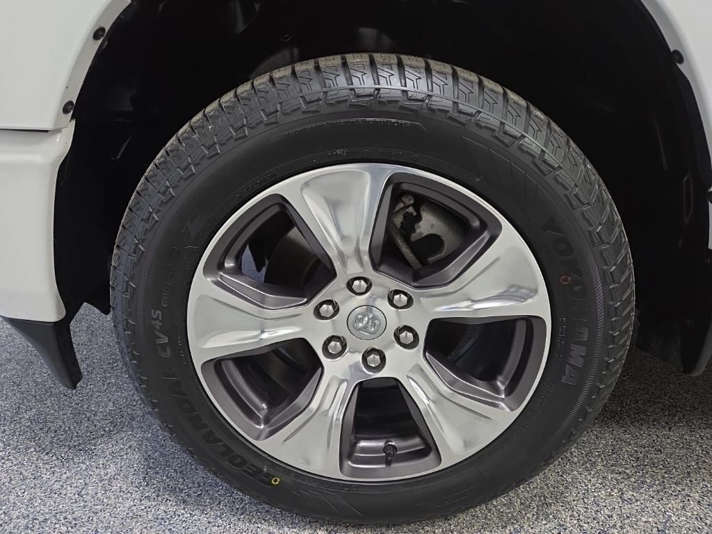 2023 RAM 1500 Laramie Crew Cab 4x4 5'7' Box