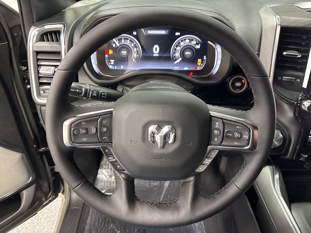 2026 RAM 1500 RAM 1500 LARAMIE CREW CAB 4X4 5'7' BOX