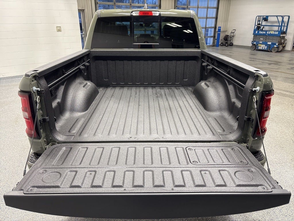 2026 RAM 1500 RAM 1500 LARAMIE CREW CAB 4X4 5'7' BOX