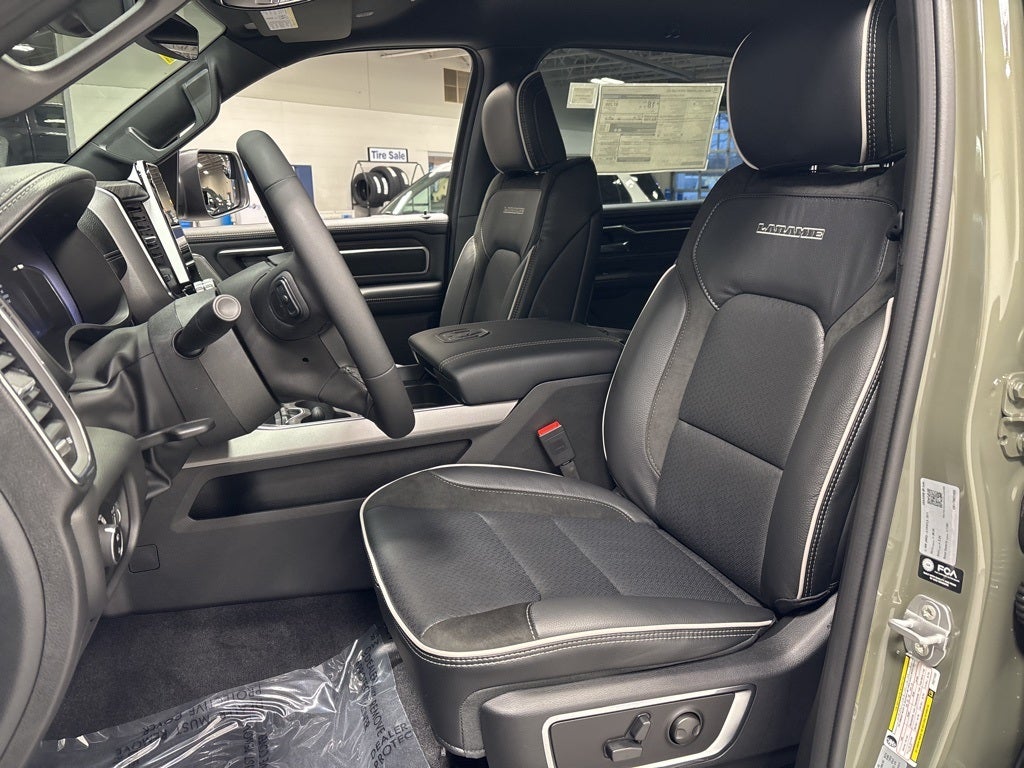 2026 RAM 1500 RAM 1500 LARAMIE CREW CAB 4X4 5'7' BOX