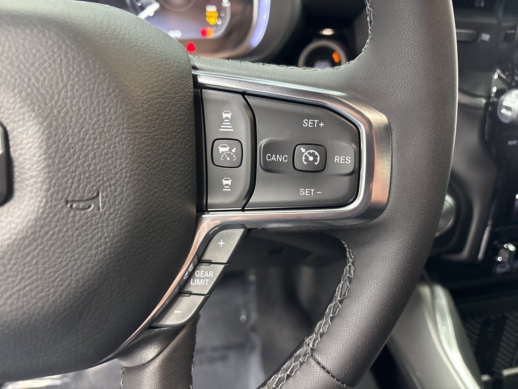 2026 RAM 1500 RAM 1500 LARAMIE CREW CAB 4X4 5'7' BOX