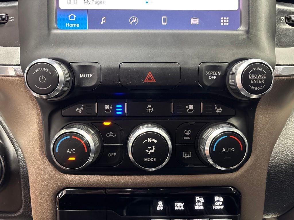 2022 RAM 1500 Laramie Crew Cab 4x4 5'7' Box