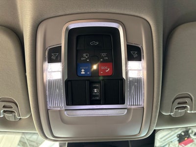 2022 RAM 1500 Laramie Crew Cab 4x4 5'7' Box