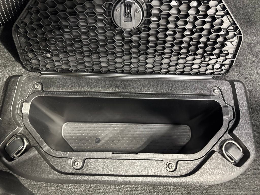 2022 RAM 1500 Laramie Crew Cab 4x4 5'7' Box