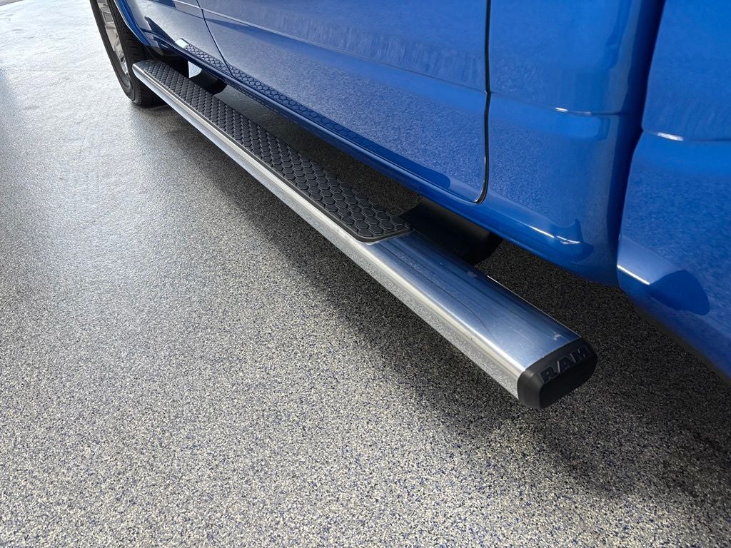 2022 RAM 1500 Laramie Crew Cab 4x4 5'7' Box