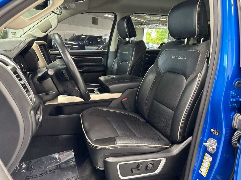 2022 RAM 1500 Laramie Crew Cab 4x4 5'7' Box