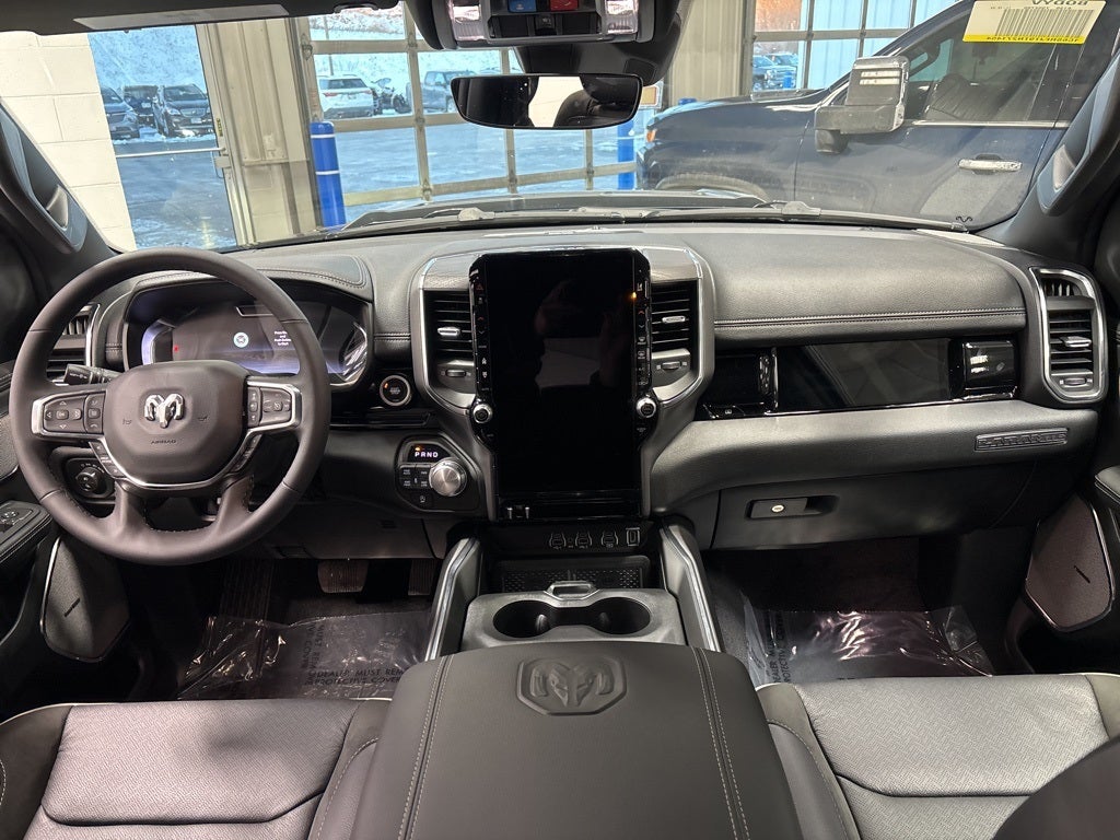 2026 RAM 1500 RAM 1500 LARAMIE CREW CAB 4X4 5'7' BOX