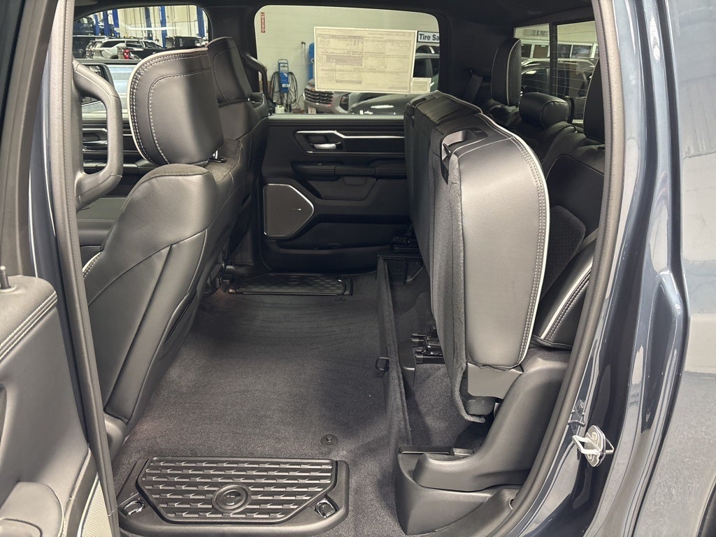 2026 RAM 1500 RAM 1500 LARAMIE CREW CAB 4X4 5'7' BOX