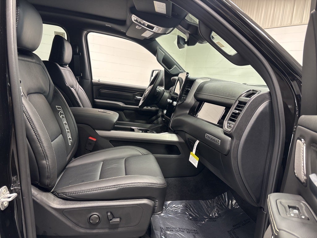 2026 RAM 1500 RAM 1500 REBEL CREW CAB 4X4 5'7' BOX