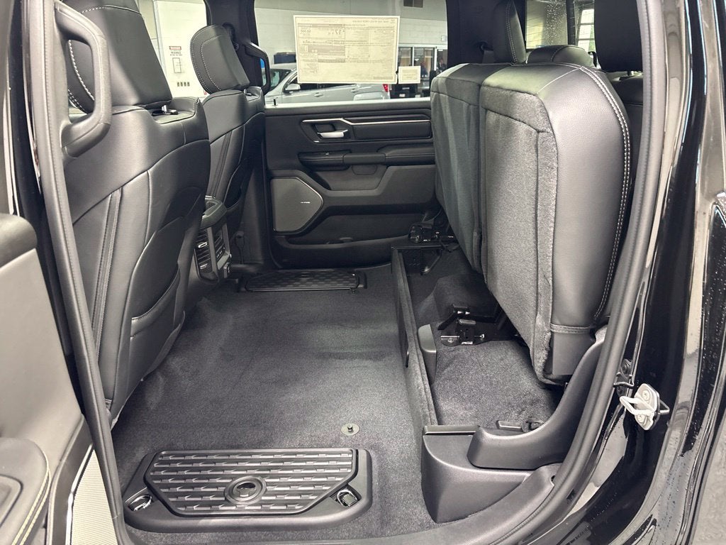 2027 RAM 1500 RAM 1500 REBEL CREW CAB 4X4 5'7' BOX