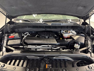 2024 Chevrolet Silverado 1500 4WD Crew Cab Short Bed Custom